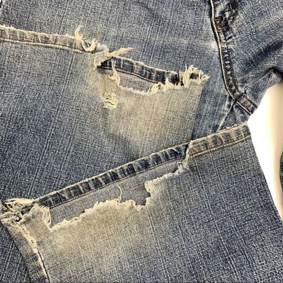 Industry Supply Co. Floral Embroidered Jeans size  30 - Picture 10 of 13